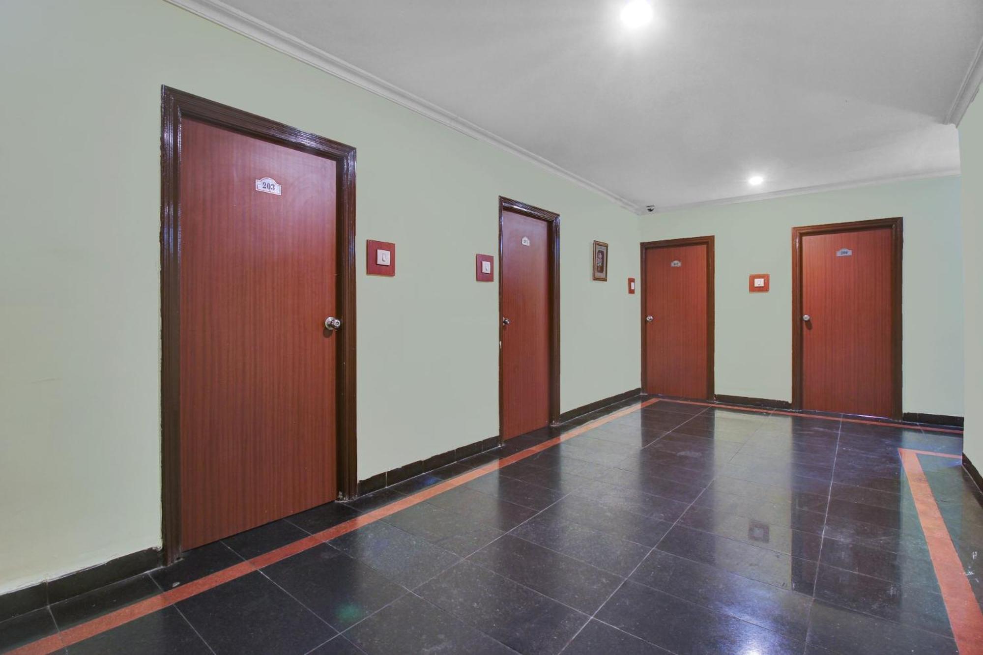 Hotel O Happy Rooms Hyderabad Eksteriør bilde